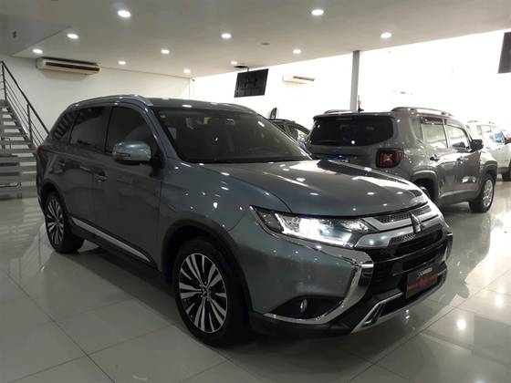MITSUBISHI OUTLANDER 2.0 MIVEC GASOLINA HPE AUTOMÁTICO